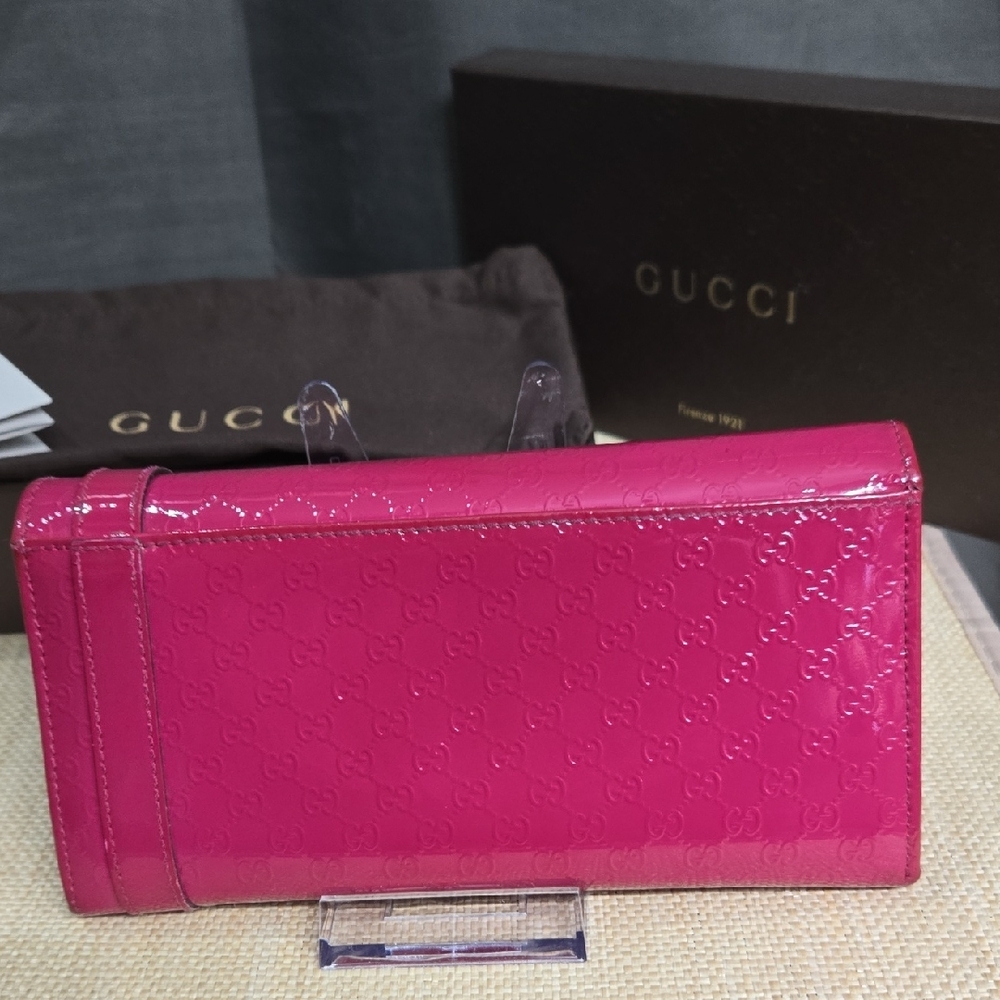 Gucci Magenta Patent Leather Wallet EUC - Picture 2 of 16